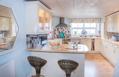 Menai Bridge Apartment | Deluxe holiday home with a view over the Menai Straits
