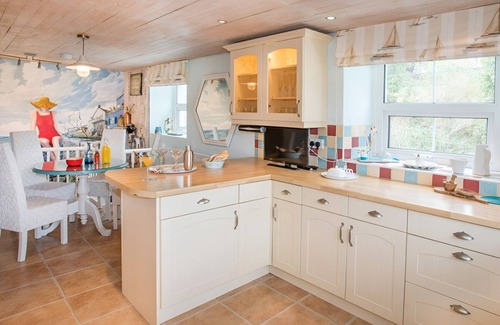Menai Bridge Apartment | Deluxe holiday home with a view over the Menai Straits