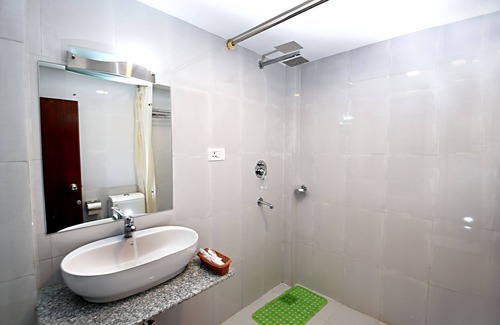 Thamel Hotel | Deluxe Hotel with Garden, 2 minutes to the LOD disco