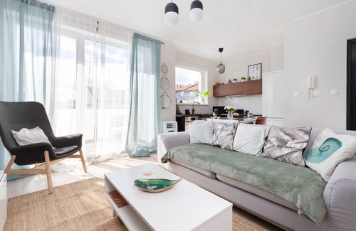 Pruszcz Gdanski House | Deluxe house 5 miles to an Old Town with double walk-in shower and Victorian tub
