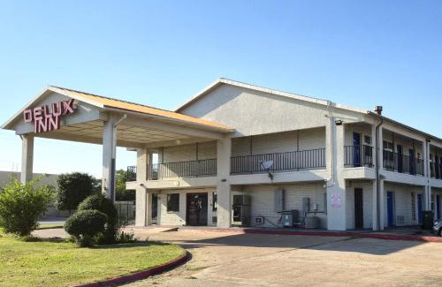 Grand Prairie Hotel | Deluxe Inn Motel By OYO Grand Prairie Interstate 30