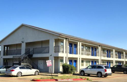 Grand Prairie Hotel | Deluxe Inn Motel By OYO Grand Prairie Interstate 30