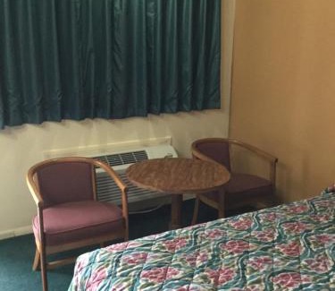 Hebron Hotel | Deluxe Inn