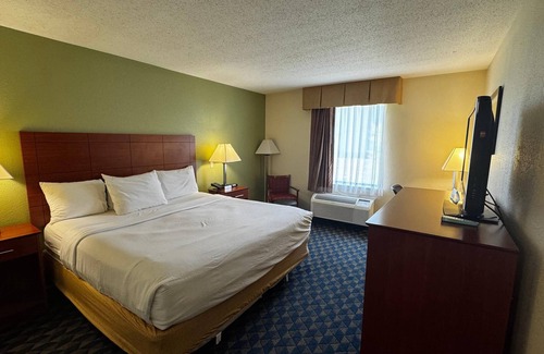 Wytheville Hotel | Deluxe Inn Wytheville