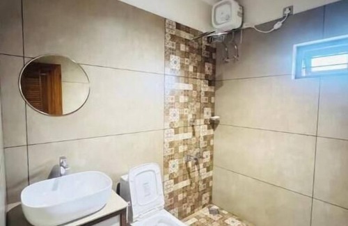 Ooty Apartment | Deluxe King Room Gypsie Cottage unit 1