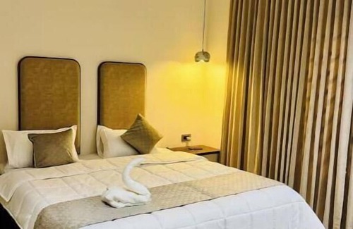 Ooty Apartment | Deluxe King Room Gypsie Cottage unit 1