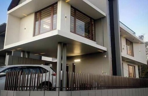 Ooty Apartment | Deluxe King Room Gypsie Cottage unit 3