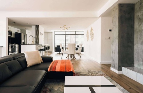 LoDo Condo | Deluxe Larimer Square Retreat | Walk Everywhere!