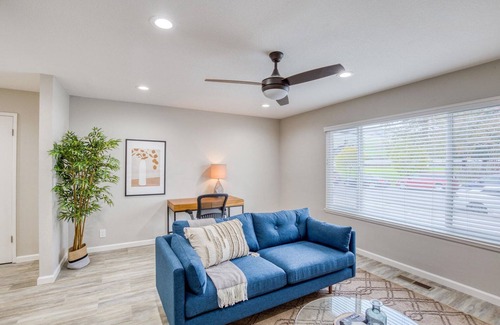 Milpitas Apartment | Deluxe Milpitas 3BR w/ Backyard & A/C, nr Shopping, by Blueground