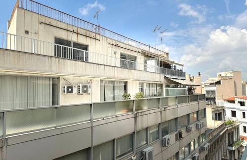 Kaisariani Apartment | Deluxe Queen or 2 Single Beds - R4 with balcony