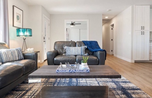 Park Scottsdale One House | Deluxe Ranch Home with a Hot tub, Pool, Fire pit, BBQ