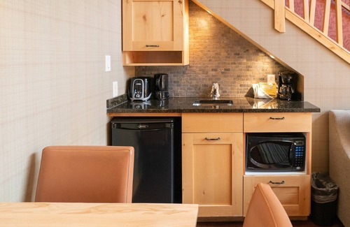 Banff Condo | Deluxe Rockies Suite | soak in Grotto Hot Pools!