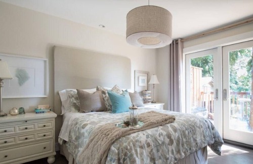Halfmoon Bay Cottage | Deluxe romantic couple cottage overlooking the ocean