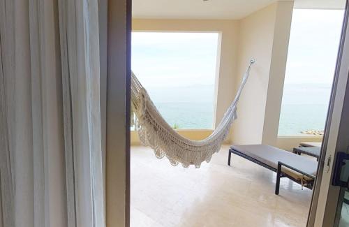 Mascota Hotel | Deluxe Room at Garza Blanca Puerto Vallarta