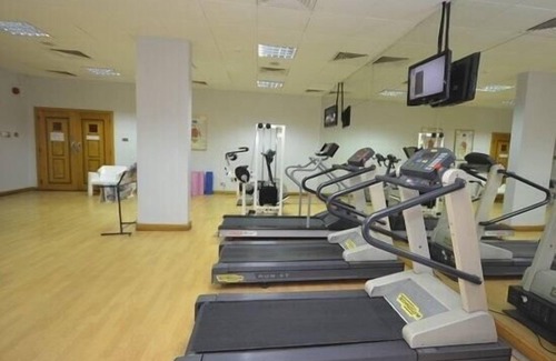 Al Danah Apartment | Deluxe Room Near Capital Park By E R