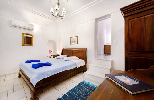 Oia Villa | Deluxe Santorini Villa | Villa Romantic | 1 Bedroom | Wonderful Sea Views