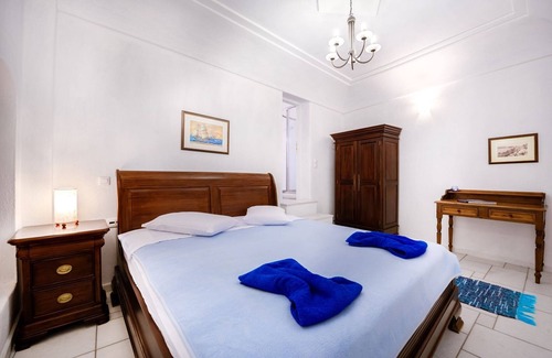 Oia Villa | Deluxe Santorini Villa | Villa Romantic | 1 Bedroom | Wonderful Sea Views