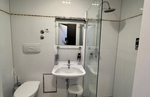 Bad Salzuflen House | Deluxe Singleroom Comfort with Balcony 101
