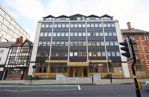 Hull Old Town Apartment | Deluxe Studios @ Humber Lofts Residences