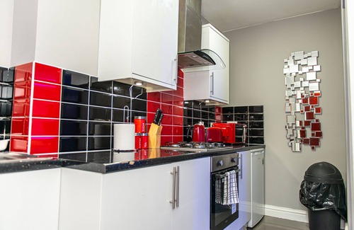 Bradford Apartment | Deluxe Studio Apartment