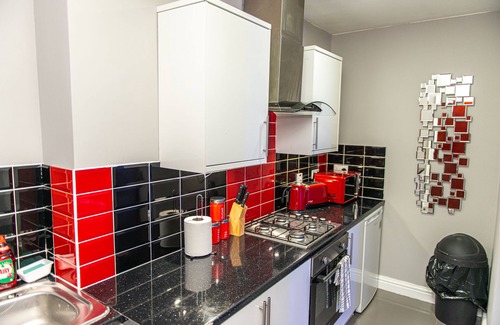 Bradford Apartment | Deluxe Studio Apartment