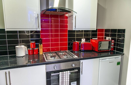 Bradford Apartment | Deluxe Studio Apartment