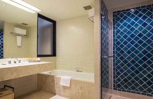 Chong Nonsi House | Deluxe Three Bedroom -Room Only