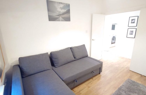 Cathedrals Apartment | Deluxe Tower Bridge Apartments