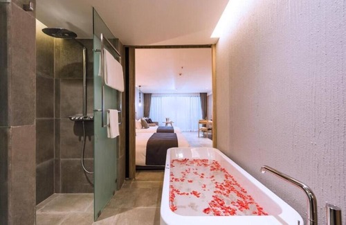 Khuekkhak Resort | Deluxe Twin with Pool view (DP5)