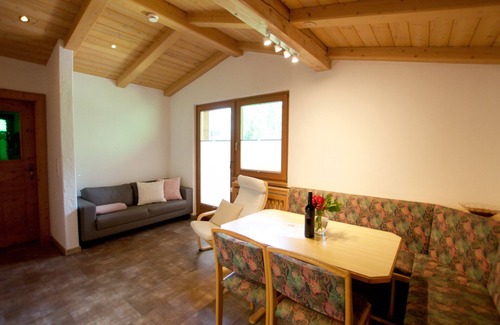 Ausservillgraten Apartment | Deluxe Two-Bedroom Apartment with Balcony