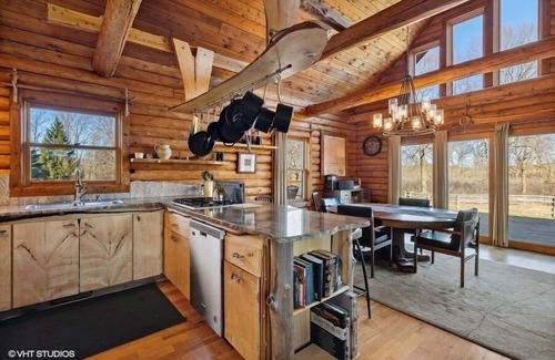 Rolling Prairie House | Deluxe Vacay Home on Idyllic 15 acres-Pool, Spa, Stocked Pond, Firepit, EV Chger