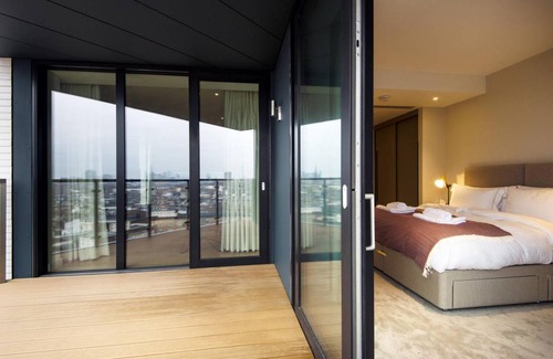 Warwick Apartment | Deluxe Victoria Home close to Buckingham Palace