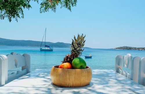 Klima Villa | Deluxe Villa with a Sea View at Klima Paradise