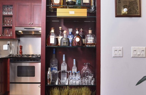 Yorkville House | Deluxe Yorkville Townhouse