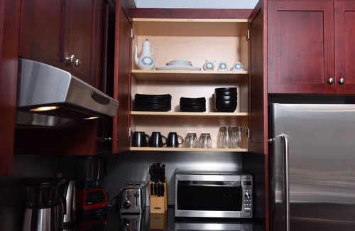 Yorkville House | Deluxe Yorkville Townhouse