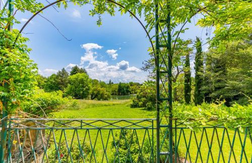 Fontiers-Cabardes Bed & Breakfast | DEMEURE BERGAMOTE de FONTIERS