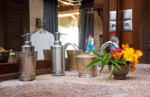 Madagascar Bed & Breakfast | Demeure de la Compagnie Générale des Huiles Précieuses