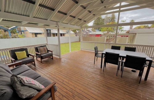 Esperance House | Dempster House Esperance