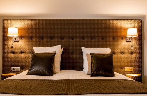 Zelzate Hotel | Den Hof