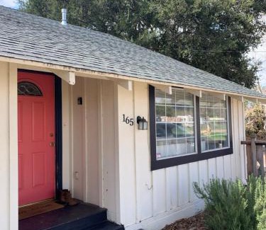 Los Alamos House | Den Street Cottage