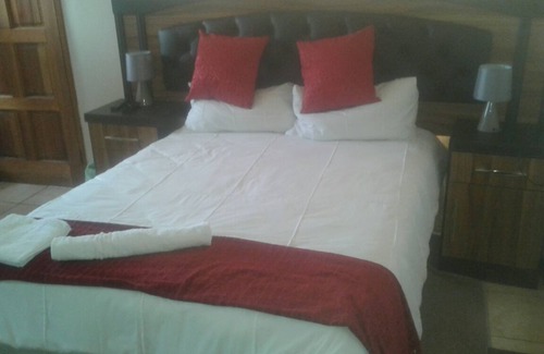 Francistown House | Den View Guest House