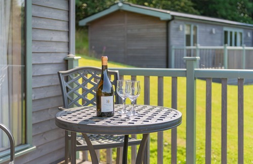 Windermere Cabin | Dene Lodge - a holiday lodge that sleeps 2 with an en-suite