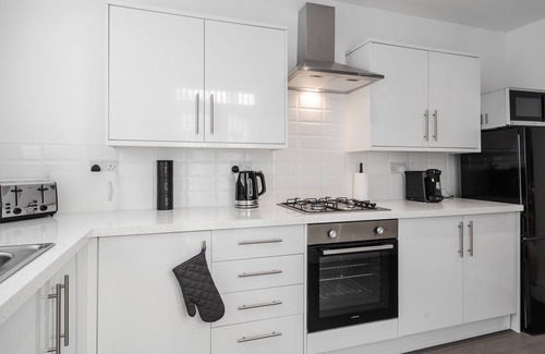 Anfield House | DENEBANK LODGE - Strictly NO Parties