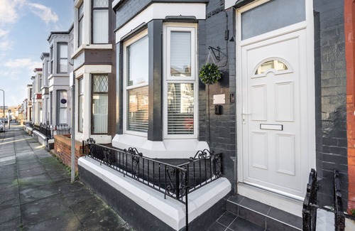 Anfield House | DENEBANK LODGE - Strictly NO Parties