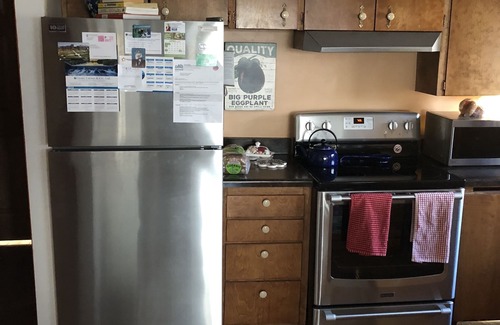 Duluth Apartment | Denfeld 3 bedroom 9 month lease Aug-May
