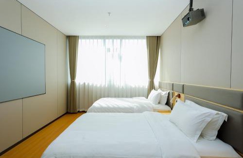 Taidong Hotel | Dengba Inn - Qingdao Taidong Pedestrian Street Branch