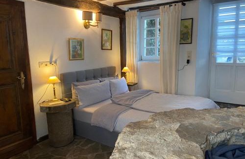 Blankenheim Apartment | Denkmal Posthalterhof von Thurn und Taxis erbaut, 246 qm, mit Sauna