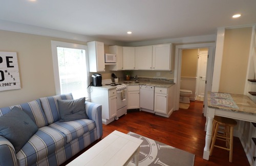 Dennis Apartment | Dennis Village - Adorable Studio Cottage