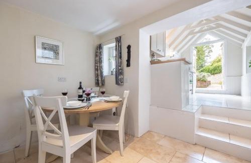 Amberley House | Densford Cottage