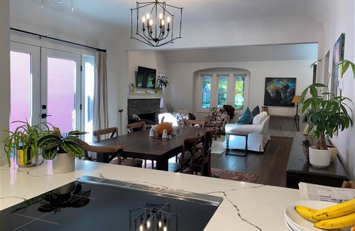 South Park Hill House | Denver-So Park Hill-TOOTHBRUSH & CLOTHES ARE ALL YOU NEED! nSleeps 6-8. Pets OK.